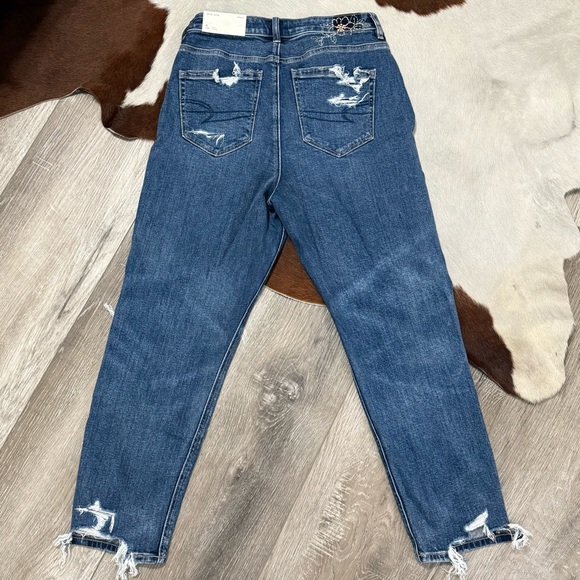 American Eagle Outfitters Super Indigo Ripped Strigid Mom Jean - Picture 2 of 5